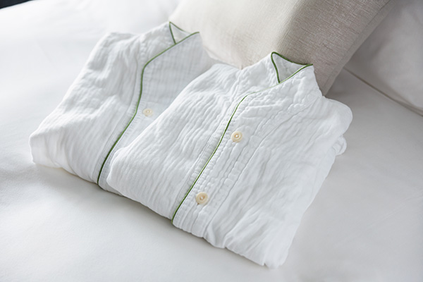 Double layers gauze pajamas