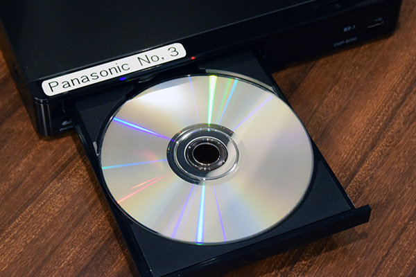  Blue-Ray/DVD Player